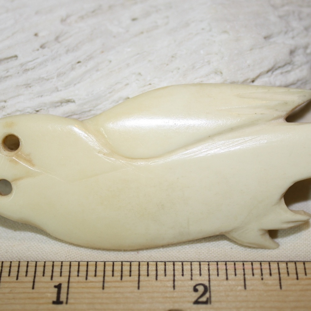 Bone Owl Pin - Picture 2 of 7